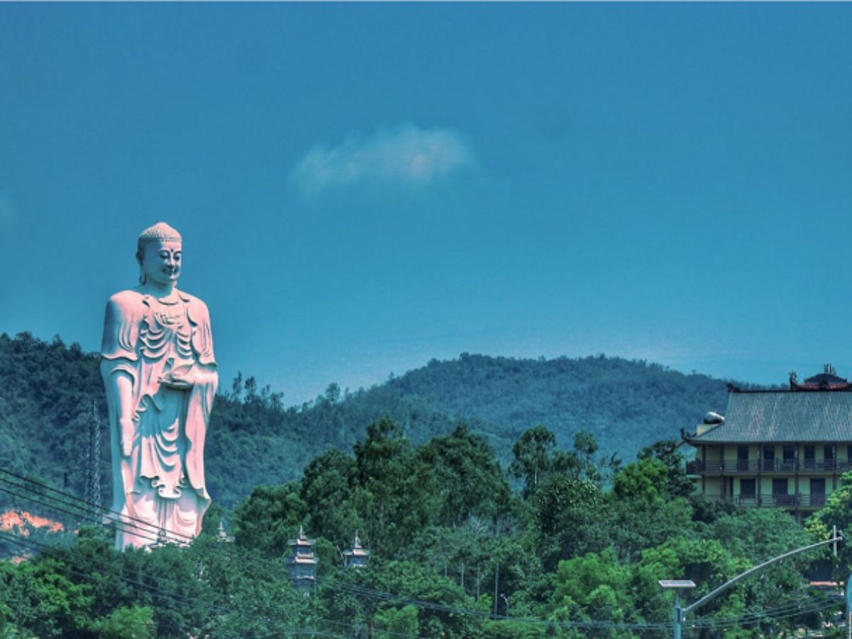 Top 7 ngôi chùa độc đáo nhất Nha Trang tựa như tiên cảnh